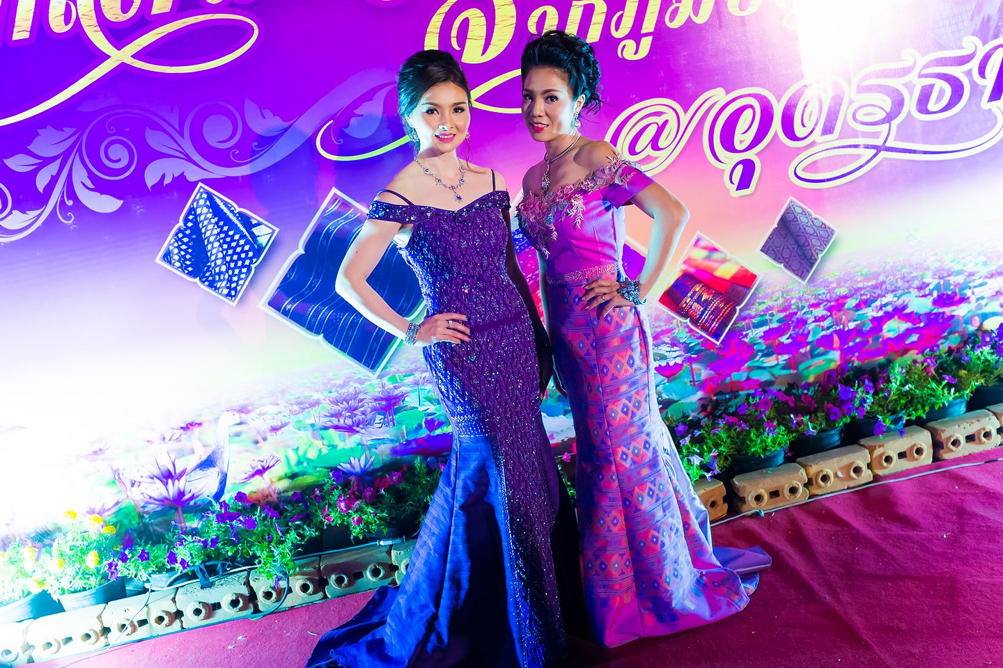 Thung Sri Muang 2015 - urodziny króla Tajlandii - Zdjęcie 9 z 26